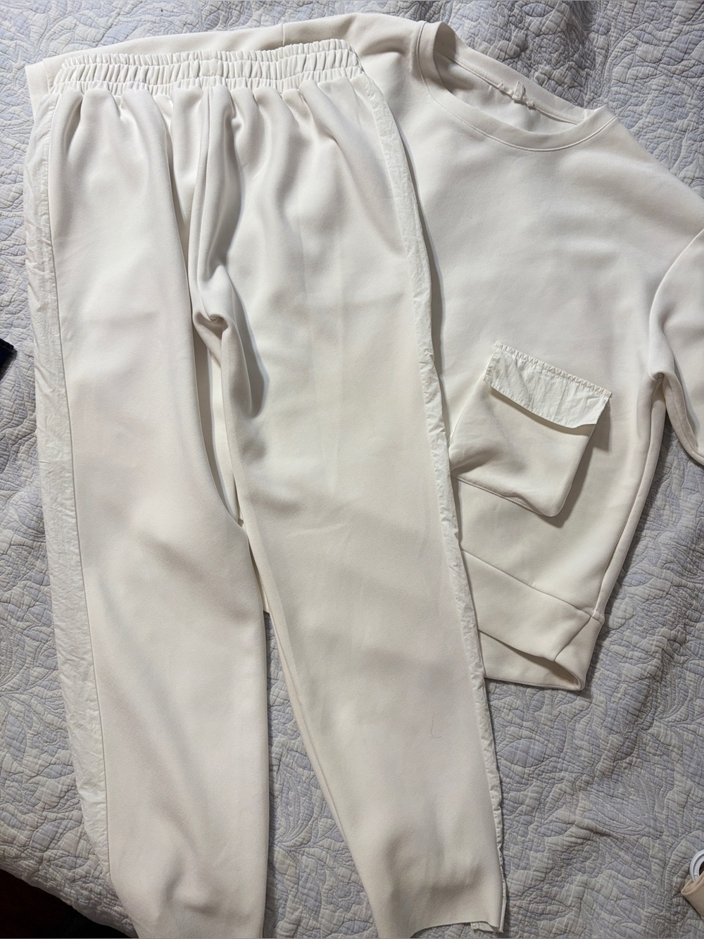 Joh Cream Ivory 2 Piece Lounge Set Top & Pants Women’s Large